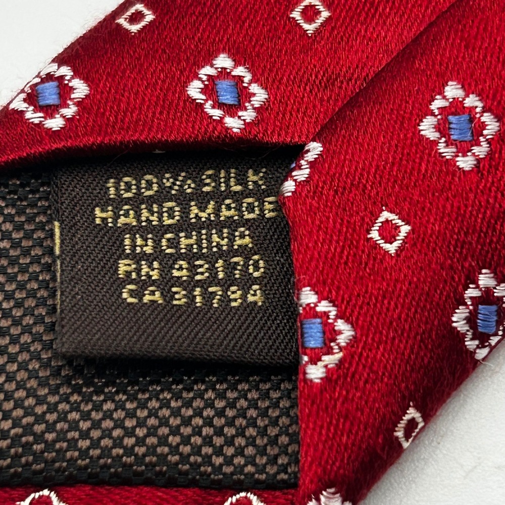 Tasso Elba Necktie Red Mens Geometric Medallion Silk Handmade EUC 3 " Inch Wide - Picture 4 of 8